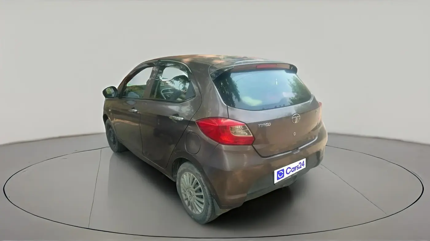 2017 Tata Tiago XT PETROL, Petrol, Manual, 74,261 km, exterior