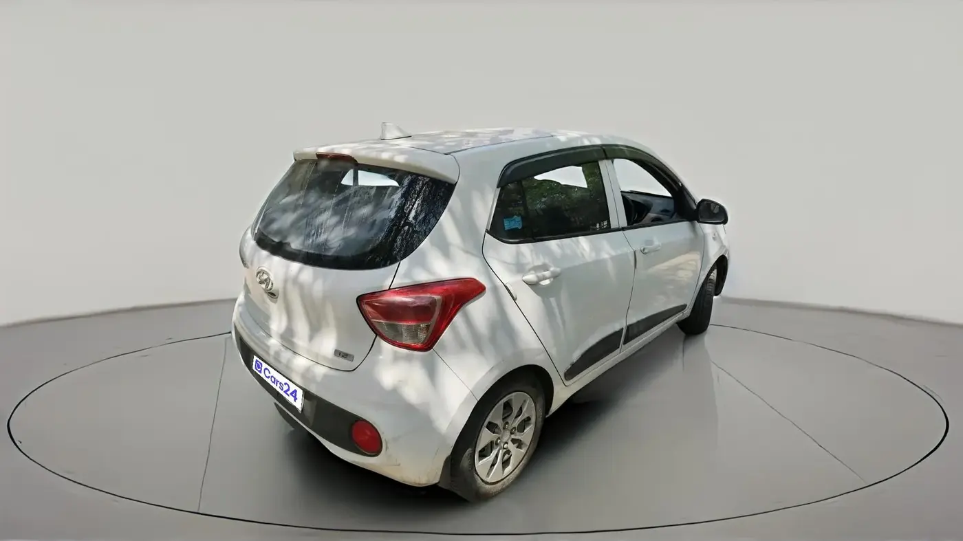 2017 Hyundai Grand i10 MAGNA 1.2 KAPPA VTVT, CNG, Manual, 29,318 km, exterior