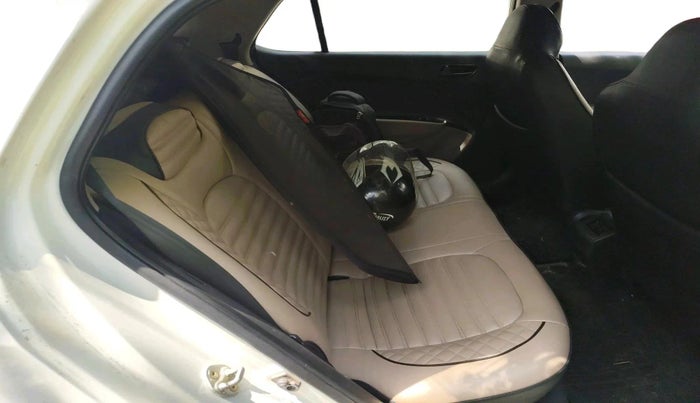 2017 Hyundai Grand i10 MAGNA 1.2 KAPPA VTVT, CNG, Manual, 29,318 km, interior