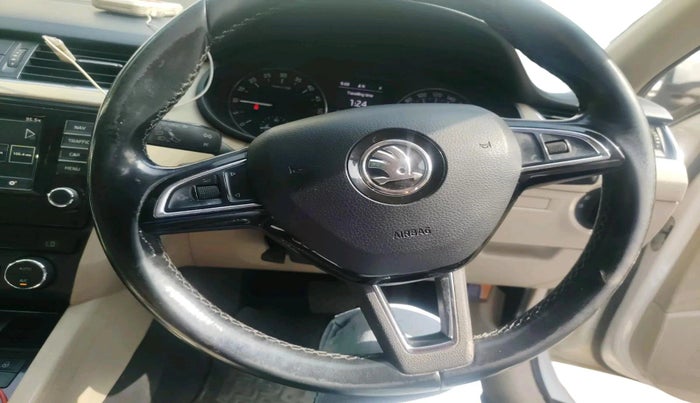 2017 Skoda Octavia 2.0 TDI CR STYLE PLUS AT, Diesel, Automatic, 72,689 km, interior