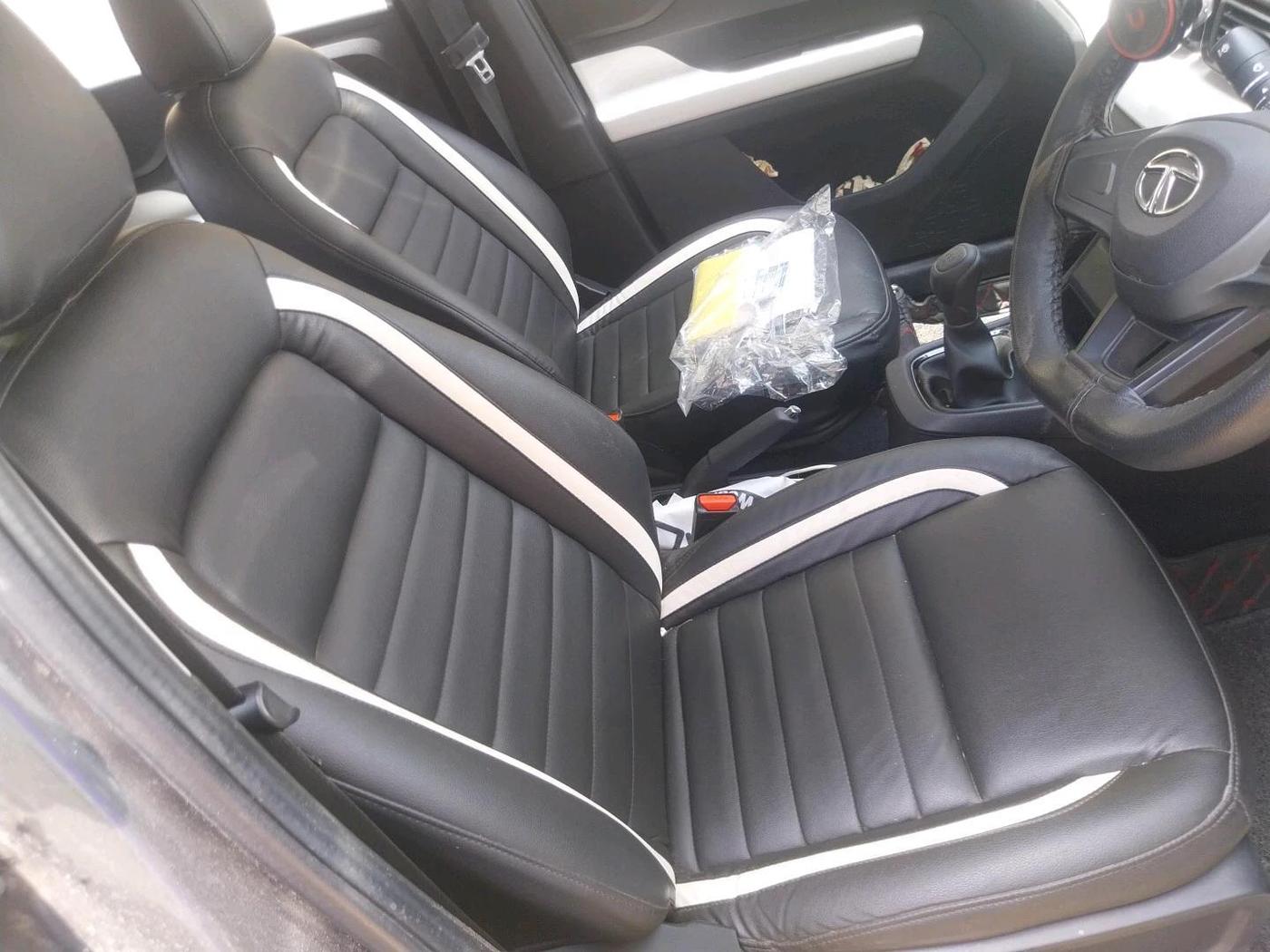 2022 Tata PUNCH PURE MT, Petrol, Manual, 10,036 km, interior