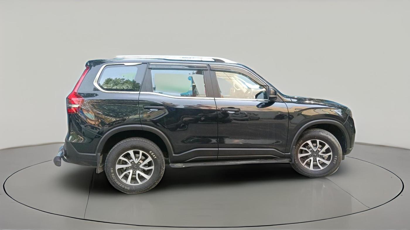 2023 Mahindra SCORPIO-N Z2 PETROL MT 7 STR, Petrol, Manual, 13,271 km, exterior