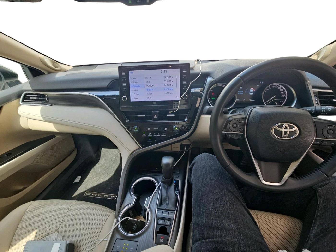 2024 Toyota Camry HYBRID, Hybrid, Automatic, 20,880 km, interior