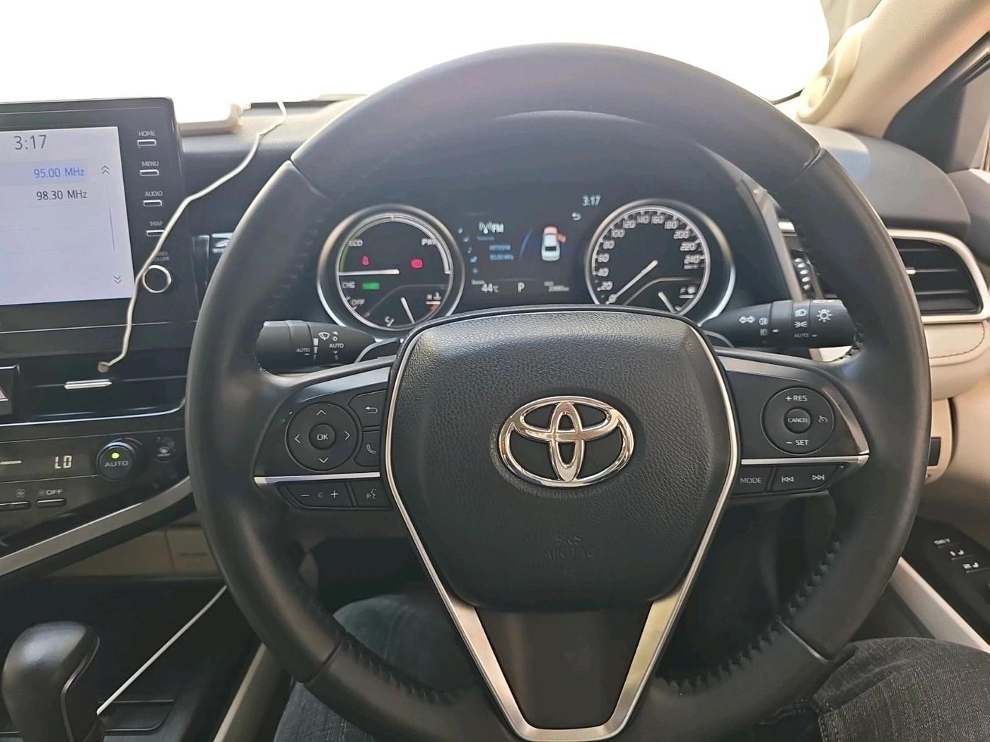 2024 Toyota Camry HYBRID, Hybrid, Automatic, 20,880 km, interior