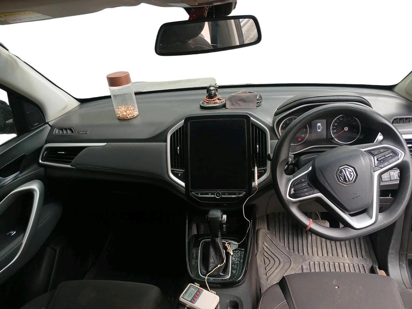 2022 MG HECTOR SHINE 1.5 PETROL TURBO CVT, Petrol, Automatic, 56,707 km, interior