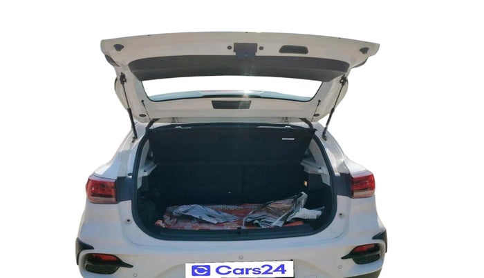 2024 MG ASTOR Select 1.5 CVT (Ivory), Petrol, Automatic, 20,196 km, exterior