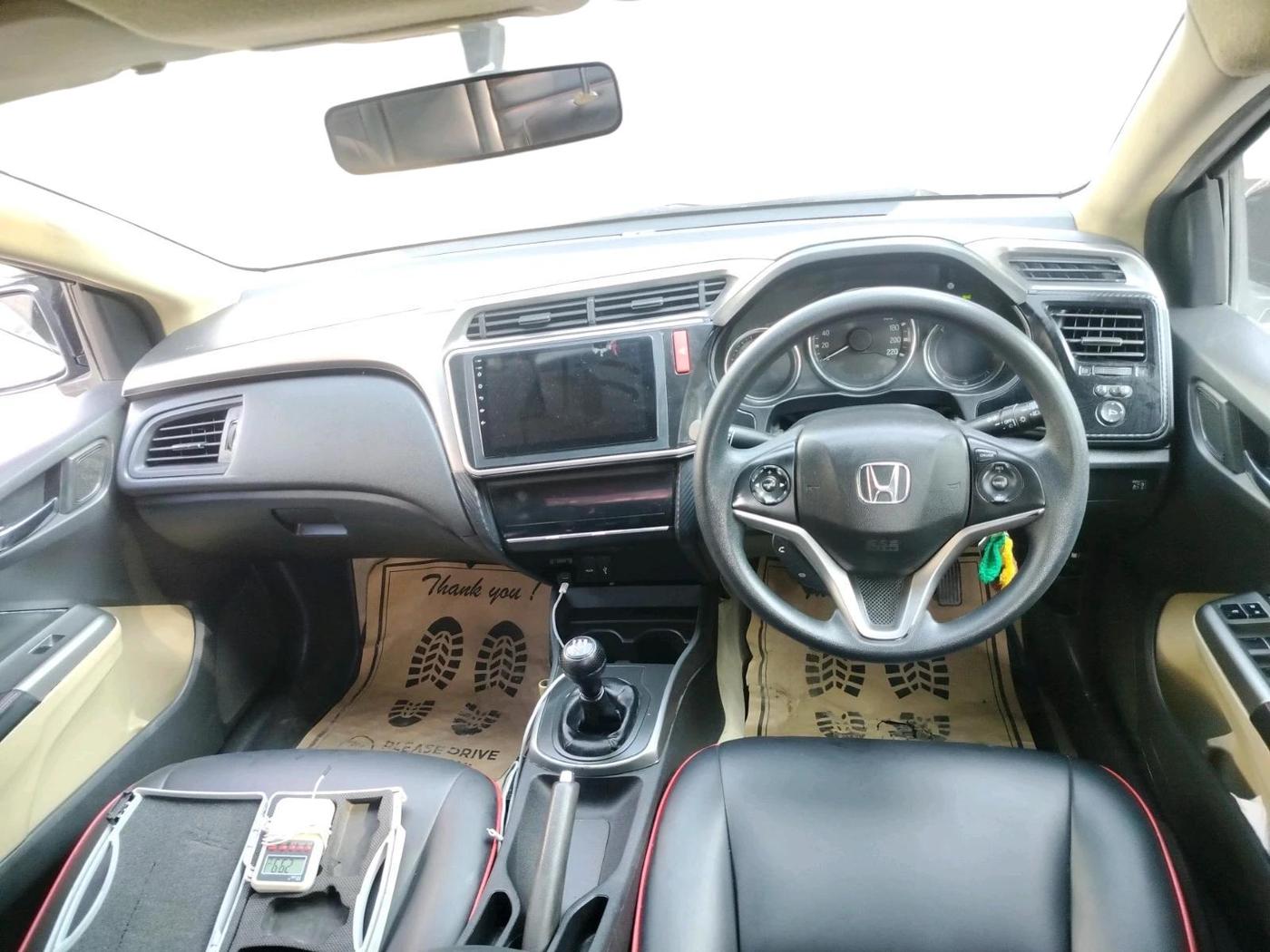 2015 Honda City 1.5L I-VTEC V MT, Petrol, Manual, 1,39,511 km, interior