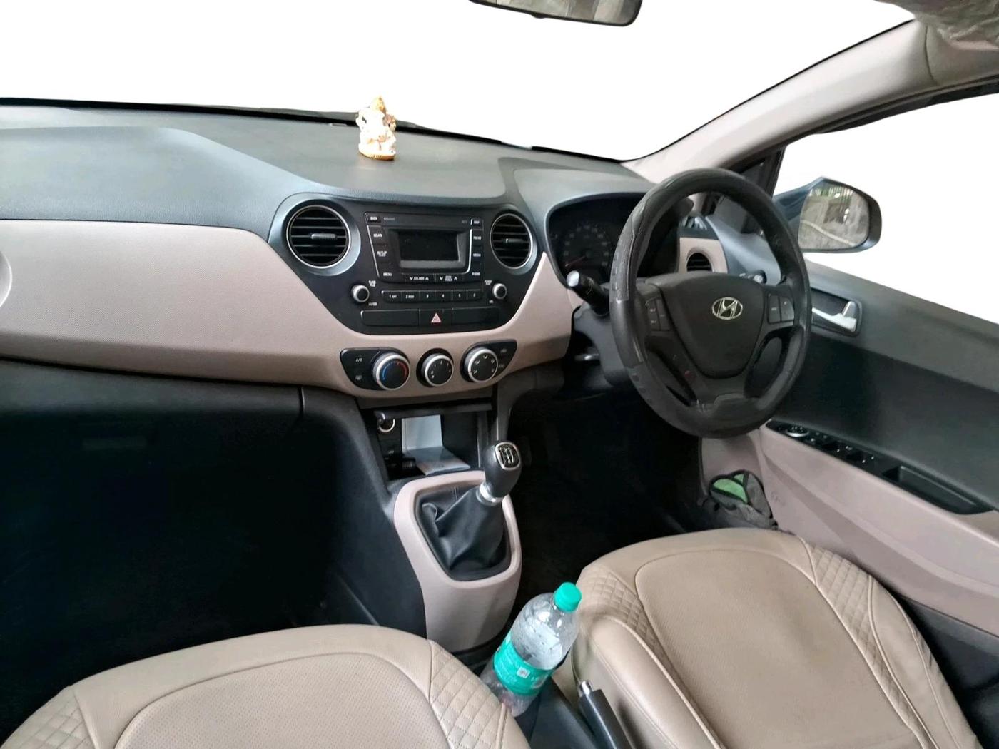2016 Hyundai Xcent S 1.2, Petrol, Manual, 54,918 km, interior