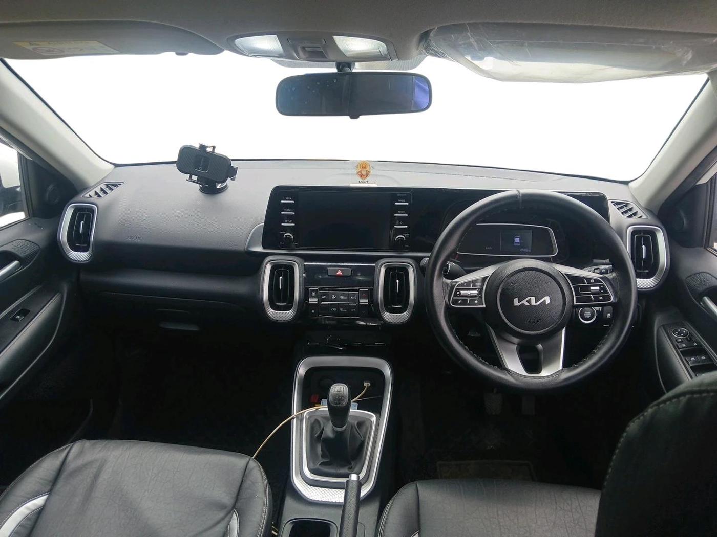 2023 KIA SONET HTK PLUS 1.0 IMT, Petrol, Manual, 21,022 km, interior