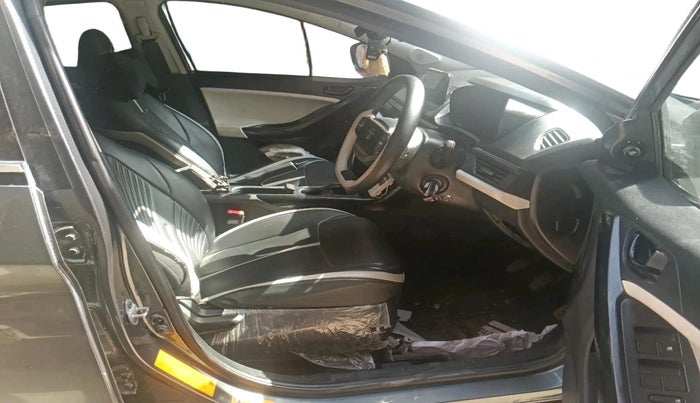 2024 Tata NEXON Pure S 1.2 iCNG, CNG, Manual, 35,329 km, interior