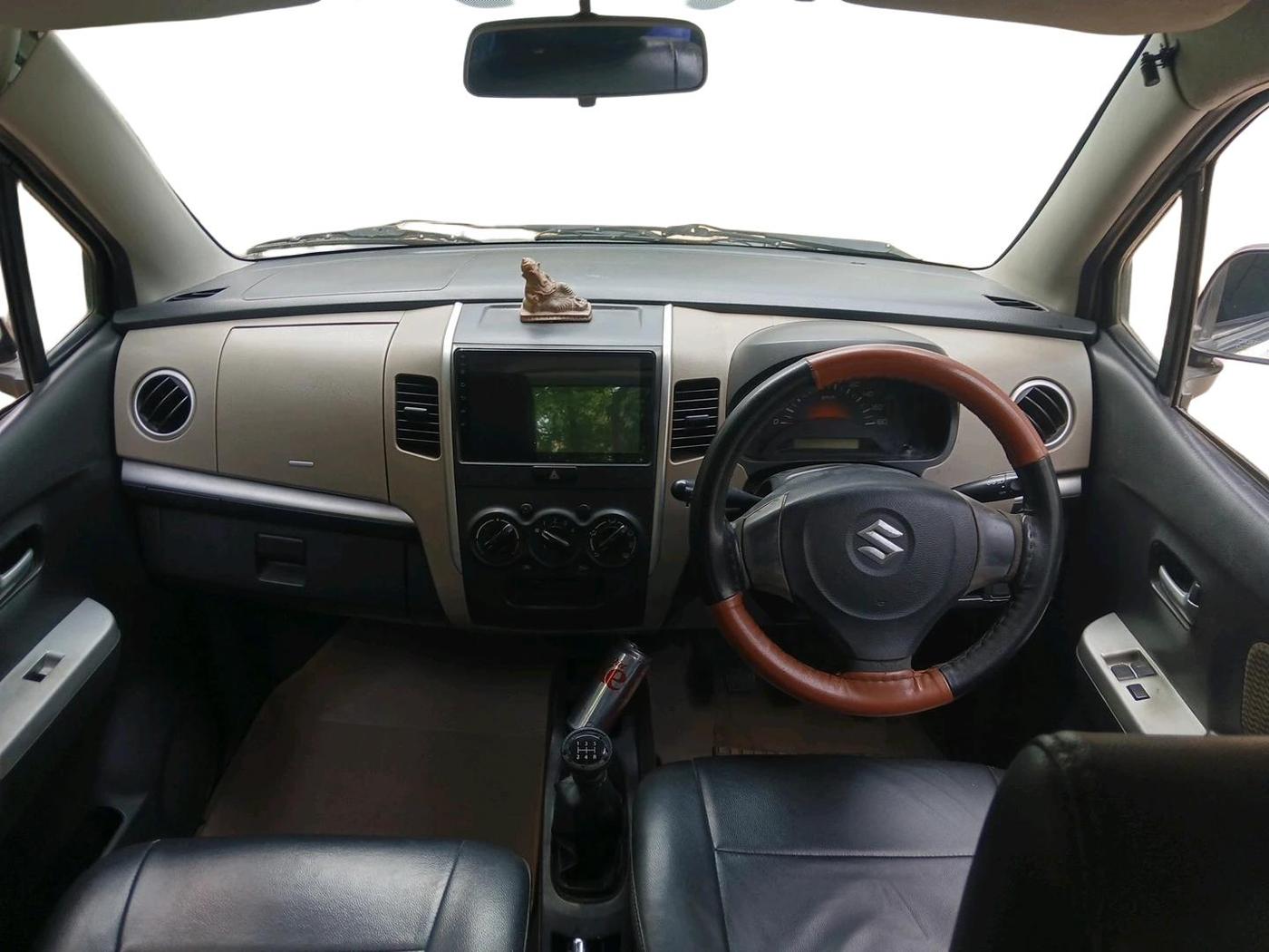 2013 Maruti Wagon R 1.0 LXI, Petrol, Manual, 61,567 km, interior