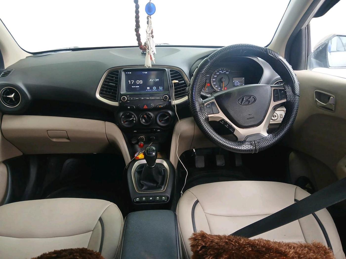 2019 Hyundai NEW SANTRO SPORTZ CNG, CNG, Manual, 76,040 km, interior