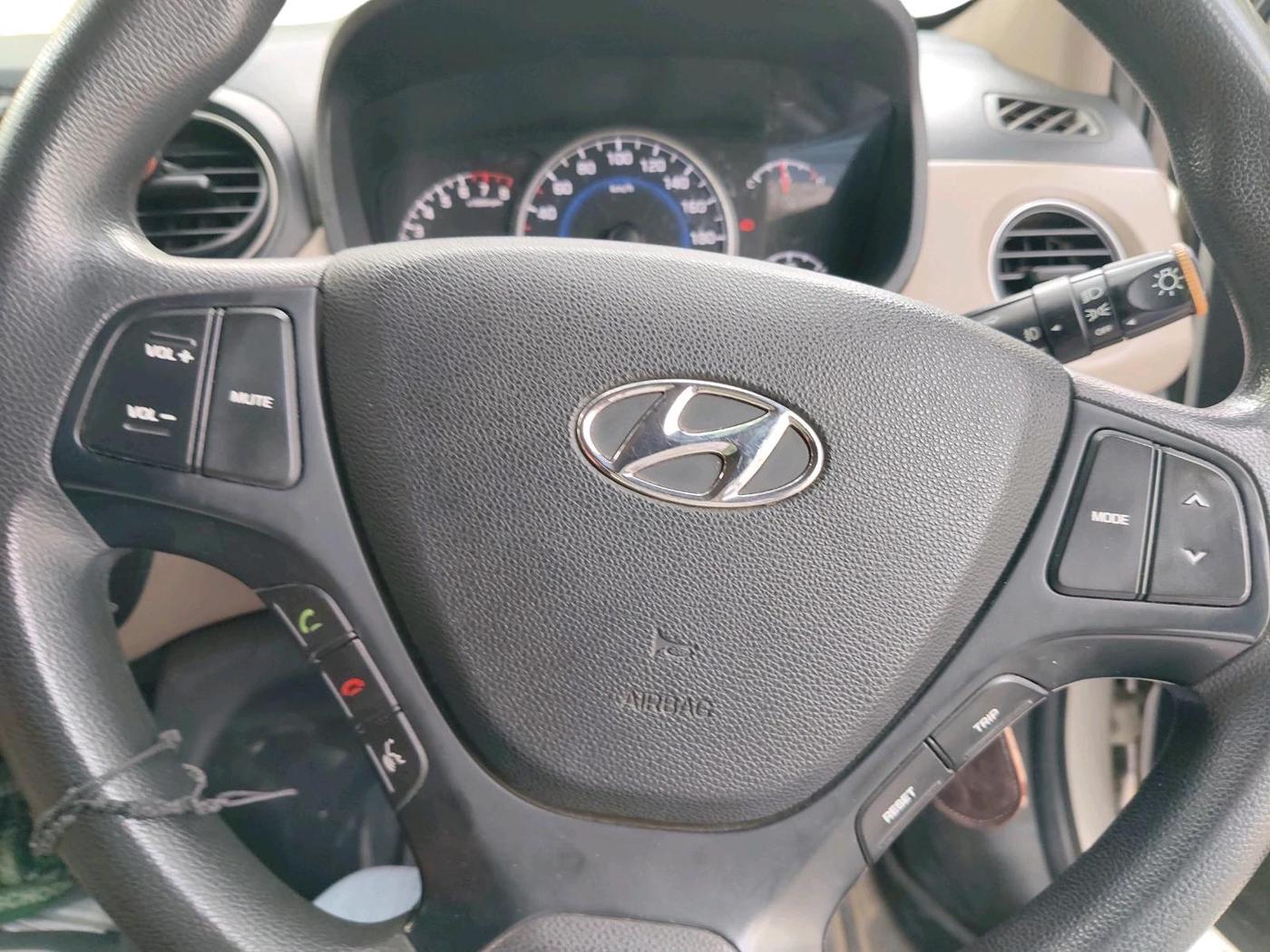 2019 Hyundai Grand i10 SPORTZ 1.2 KAPPA VTVT, Petrol, Manual, 64,565 km, interior
