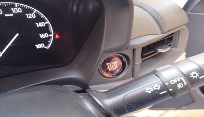 2025 Honda Amaze 1.2L I-VTEC VX CVT, CNG, Automatic, 7,087 km, interior