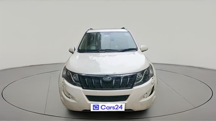 2016 Mahindra XUV500 W6, Diesel, Manual, 93,485 km, exterior