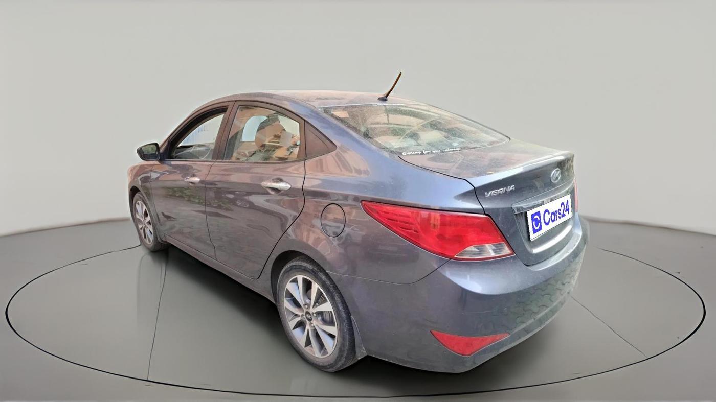 2015 Hyundai Verna FLUIDIC 4S 1.6 VTVT S(O), Petrol, Manual, 79,292 km, exterior