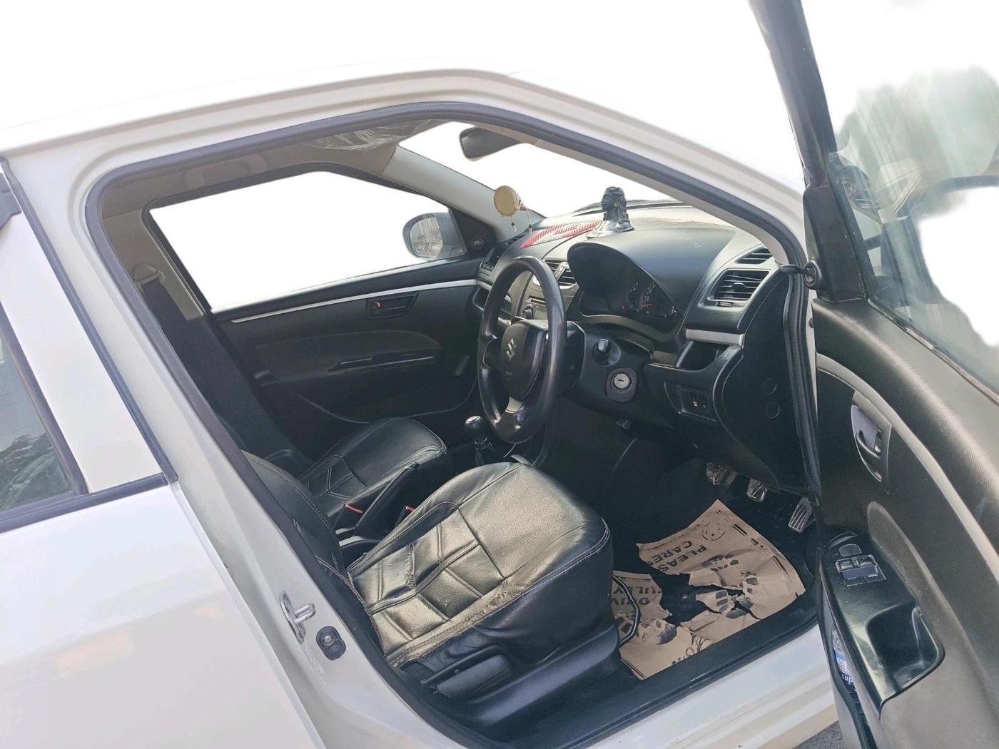 2017 Maruti Swift LXI (O), Petrol, Manual, 1,04,722 km, interior