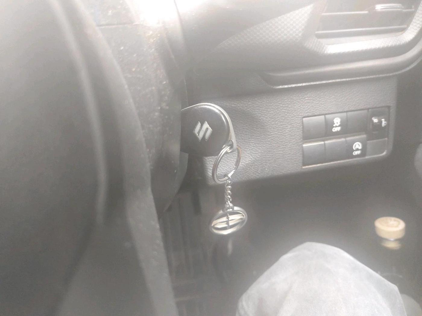2022 Maruti BREZZA LXI SMART HYBRID, Petrol, Manual, 95,214 km, interior