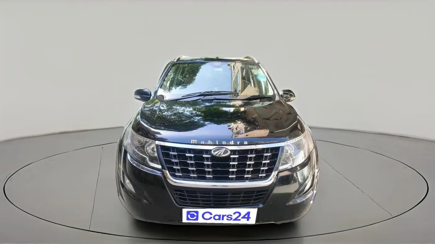 2019 Mahindra XUV500 W7 AT, Diesel, Automatic, 1,29,142 km, exterior