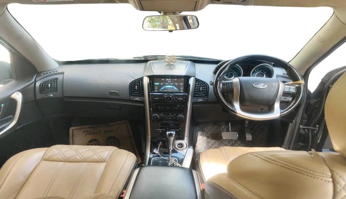 2019 Mahindra XUV500 W7 AT, Diesel, Automatic, 1,29,142 km, interior
