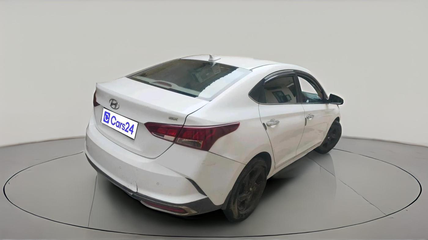 2021 Hyundai Verna SX 1.5 VTVT, Petrol, Manual, 80,820 km, exterior