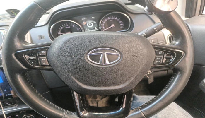 2019 Tata Hexa XTA 4X2 DUAL TONE 7 STR, Diesel, Automatic, 88,824 km, interior