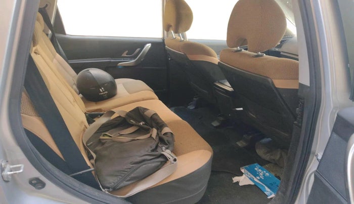 2018 Mahindra XUV500 W7, Diesel, Manual, 51,028 km, interior