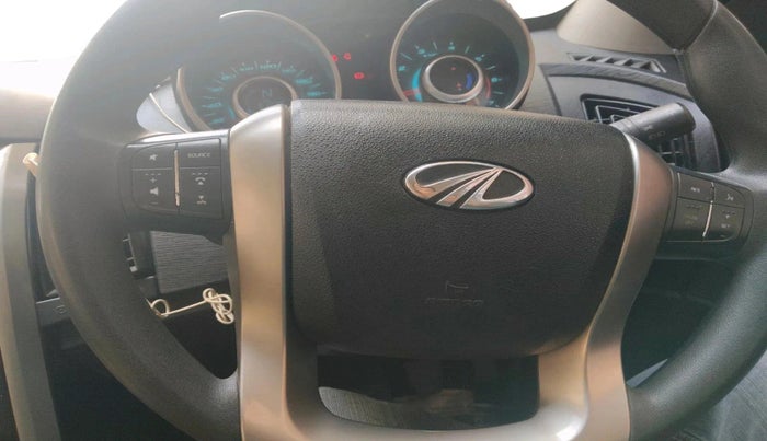 2018 Mahindra XUV500 W7, Diesel, Manual, 51,028 km, interior