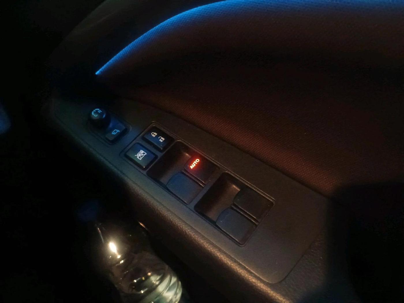 2023 Maruti BREZZA ZXI + SMART HYBRID, Petrol, Manual, 19,161 km, interior