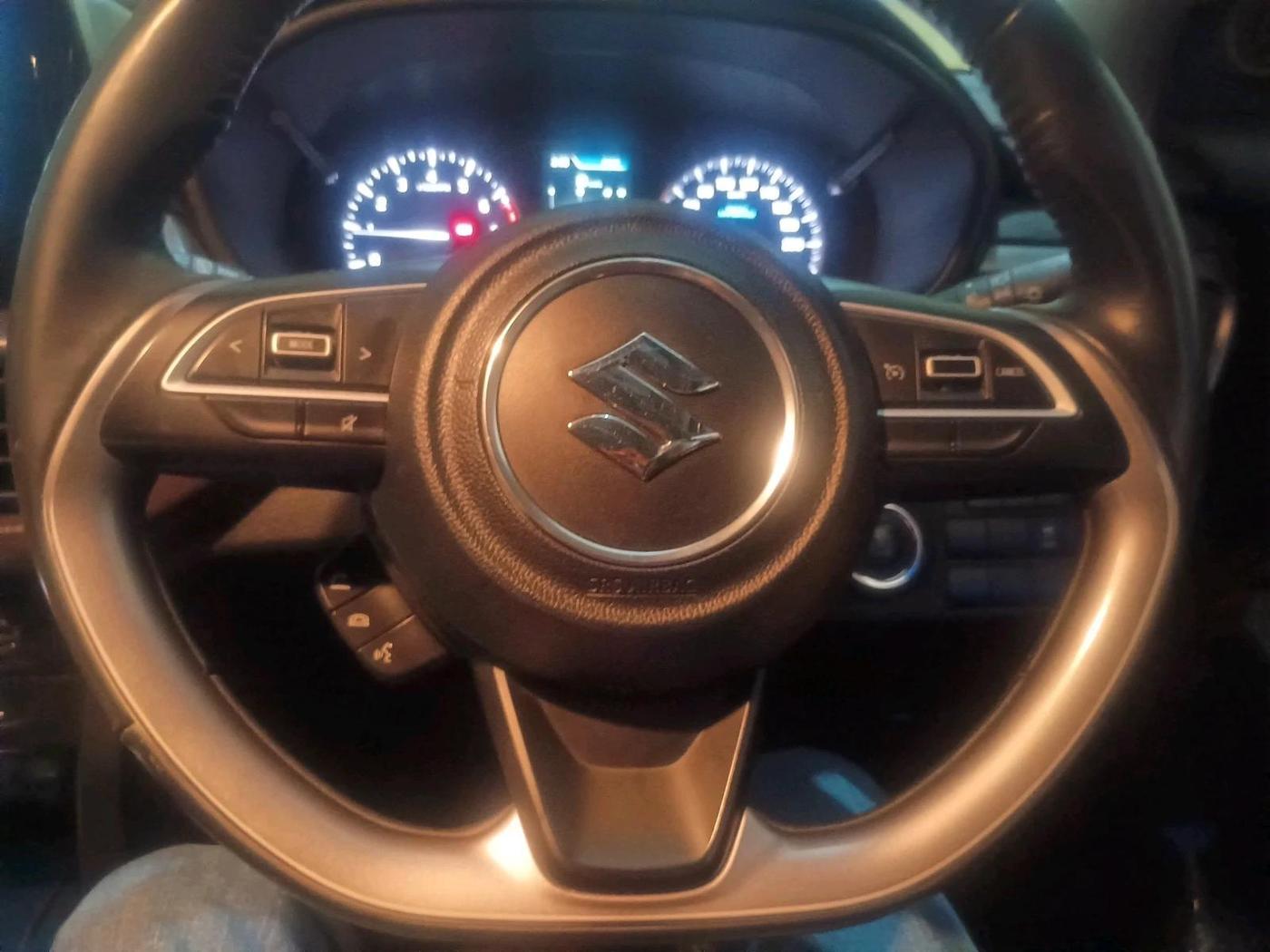 2023 Maruti BREZZA ZXI + SMART HYBRID, Petrol, Manual, 19,161 km, interior