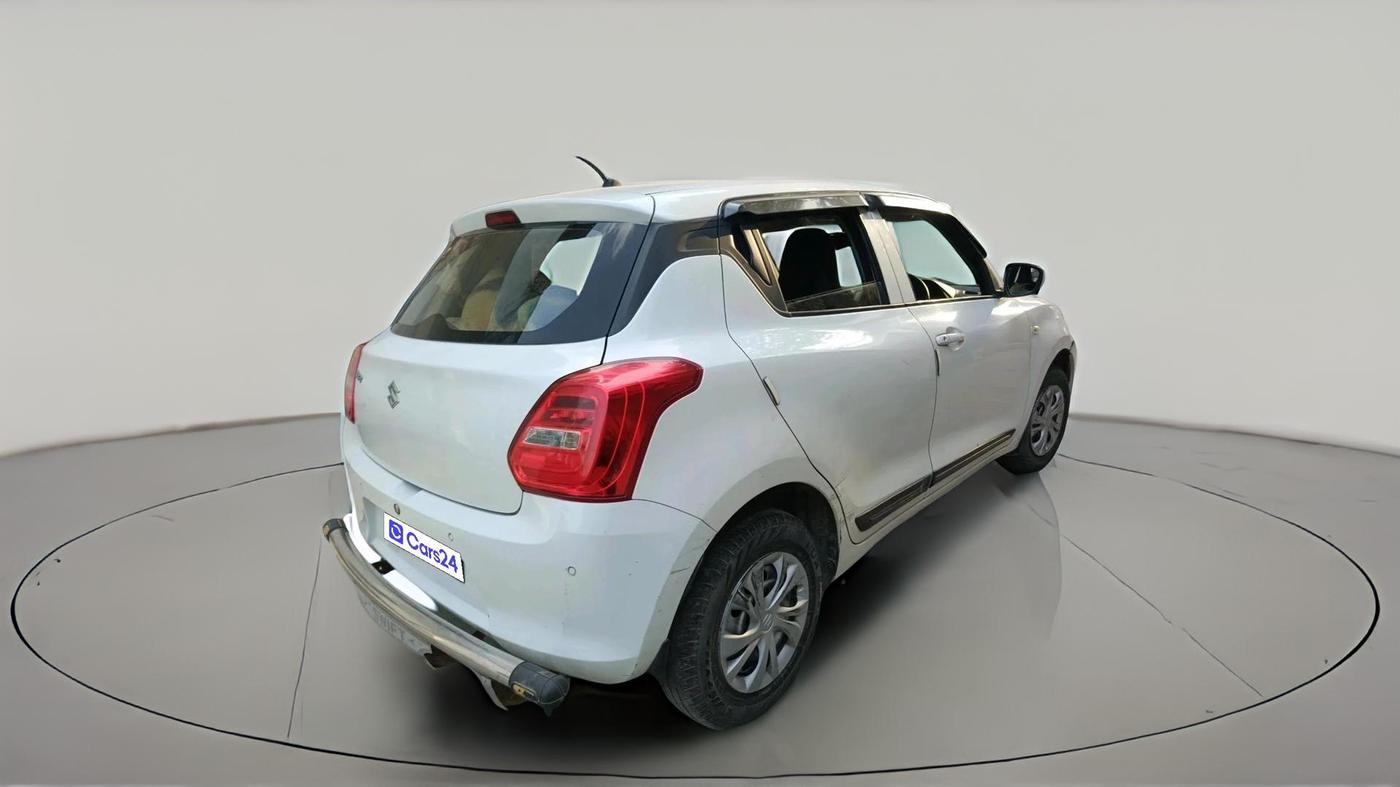 2021 Maruti Swift LXI, Petrol, Manual, 34,724 km, exterior