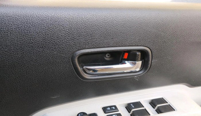 2017 Maruti IGNIS ZETA 1.2 AMT, CNG, Automatic, 1,17,669 km, interior