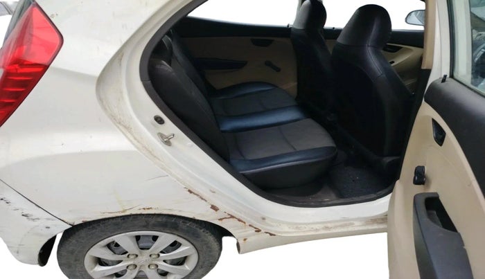 2012 Hyundai Eon MAGNA +, Petrol, Manual, 23,944 km, interior