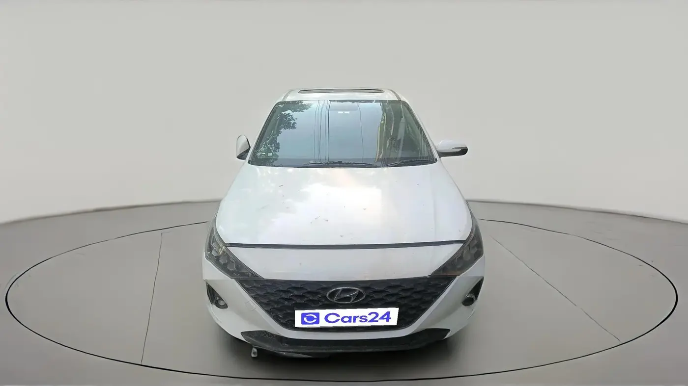 2022 Hyundai Verna SX (O)1.5 VTVT, Petrol, Manual, 27,922 km, exterior