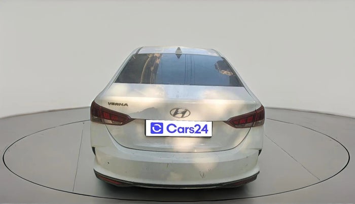 2022 Hyundai Verna SX (O)1.5 VTVT, Petrol, Manual, 27,922 km, exterior