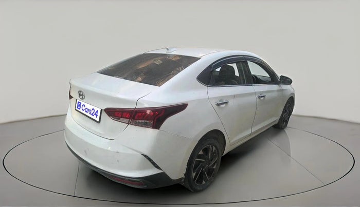2022 Hyundai Verna SX (O)1.5 VTVT, Petrol, Manual, 27,922 km, exterior