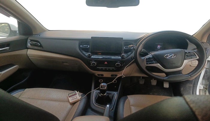 2022 Hyundai Verna SX (O)1.5 VTVT, Petrol, Manual, 27,922 km, interior