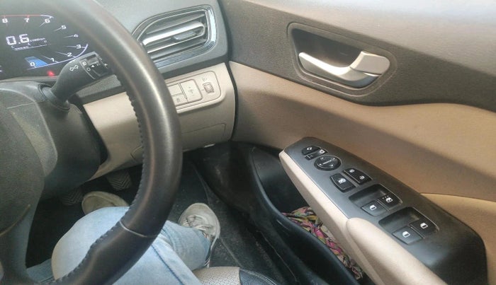 2022 Hyundai Verna SX (O)1.5 VTVT, Petrol, Manual, 27,922 km, interior
