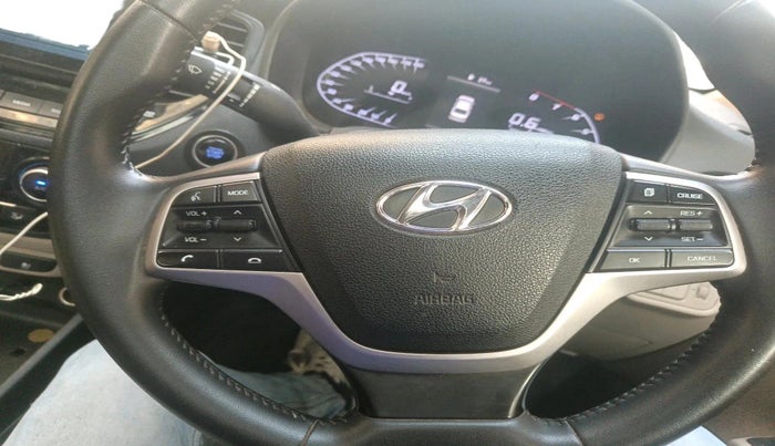 2022 Hyundai Verna SX (O)1.5 VTVT, Petrol, Manual, 27,922 km, interior