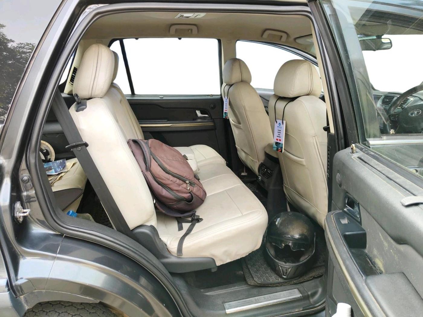 2017 Tata Hexa XM 4X2 7 STR, Diesel, Manual, 1,31,754 km, interior