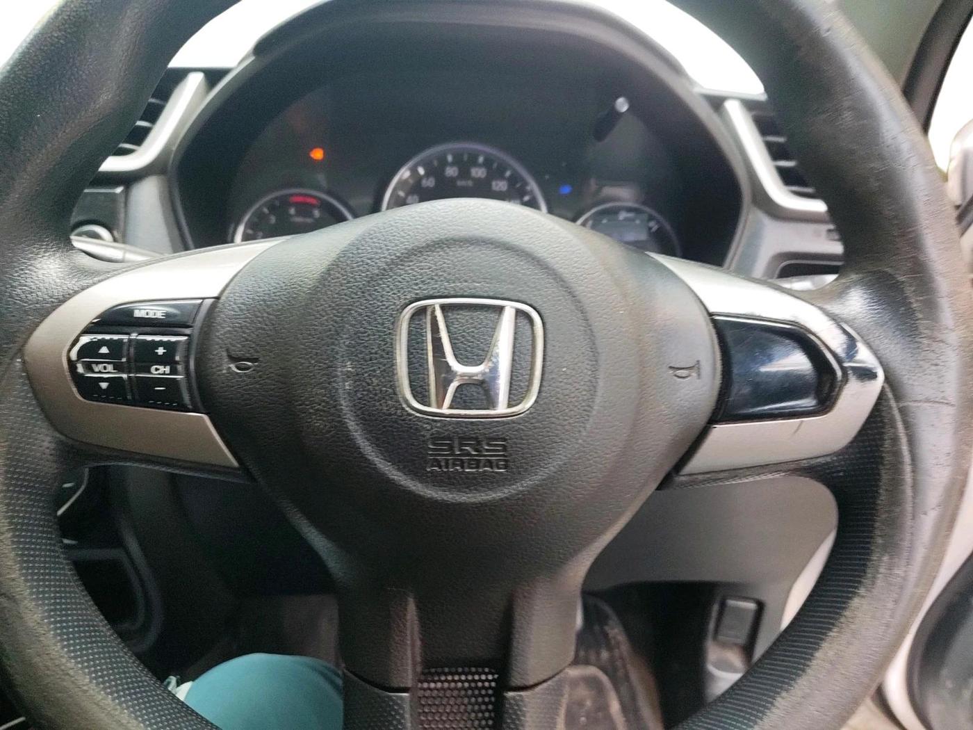2017 Honda BR-V 1.5L I- DTEC V, Diesel, Manual, 1,57,896 km, interior