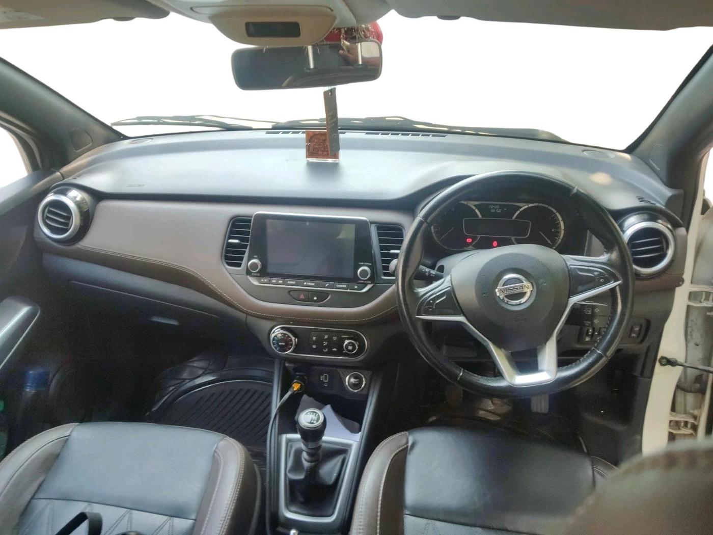 2019 Nissan Kicks XV PREMIUM O DUAL TONE DIESEL, Diesel, Manual, 1,72,420 km, interior