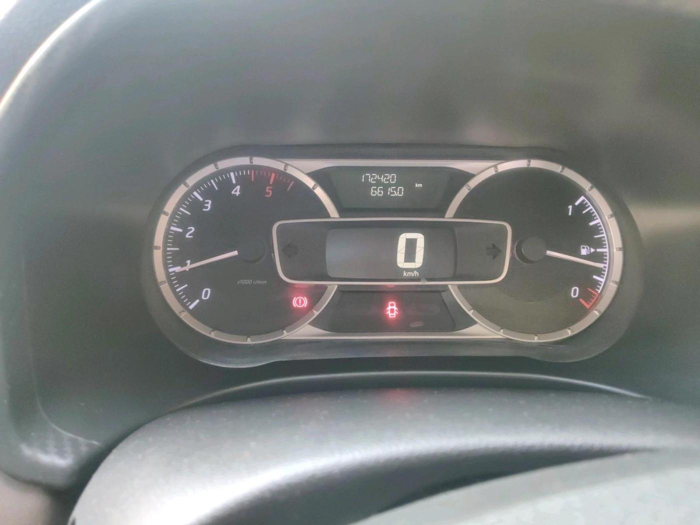 2019 Nissan Kicks XV PREMIUM O DUAL TONE DIESEL, Diesel, Manual, 1,72,420 km, interior