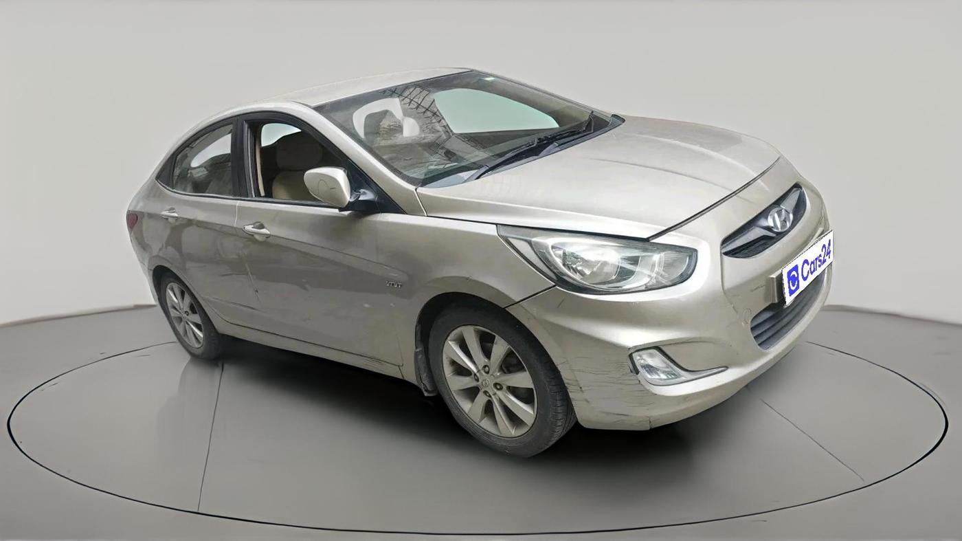 2011 Hyundai Verna FLUIDIC 1.6 VTVT SX, Petrol, Manual, 69,218 km, exterior