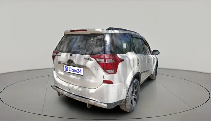 2017 Mahindra XUV500 W6 1.99, Diesel, Manual, 1,29,882 km, exterior