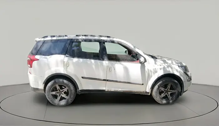 2017 Mahindra XUV500 W6 1.99, Diesel, Manual, 1,29,882 km, exterior