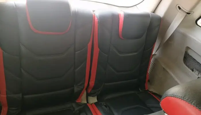 2017 Mahindra XUV500 W6 1.99, Diesel, Manual, 1,29,882 km, interior