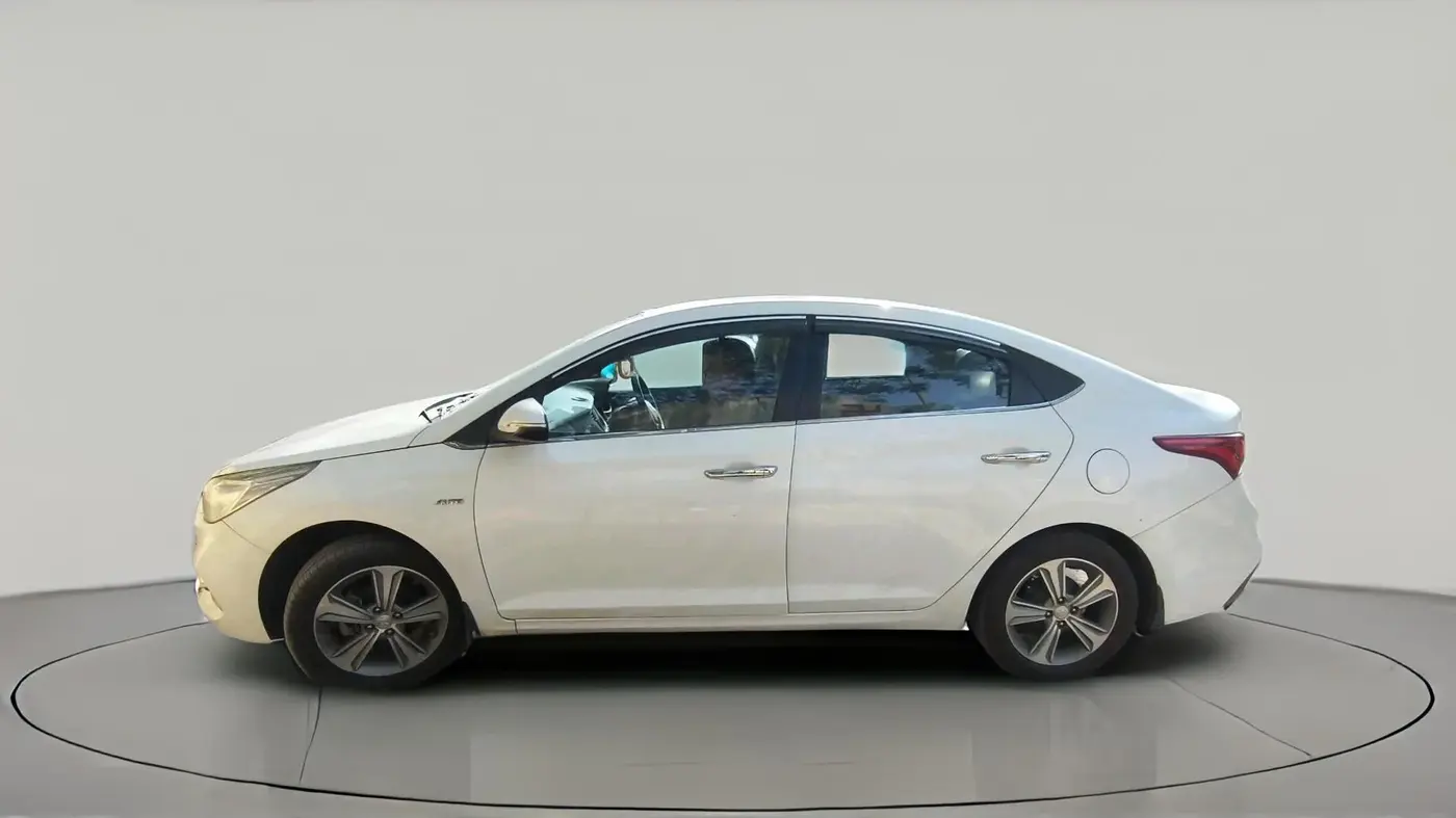 2017 Hyundai Verna 1.6 VTVT SX (O) AT, Petrol, Automatic, 41,930 km, exterior