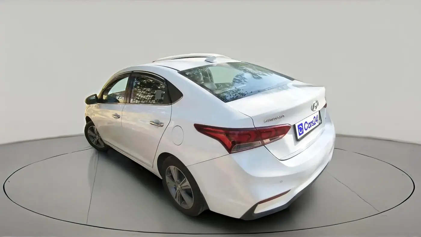 2017 Hyundai Verna 1.6 VTVT SX (O) AT, Petrol, Automatic, 41,930 km, exterior