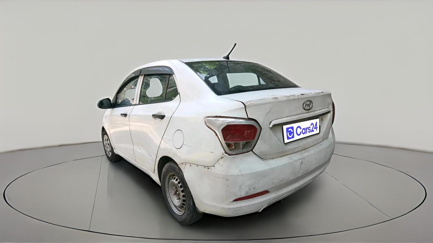 2016 Hyundai Xcent BASE 1.2, CNG, Manual, 1,61,403 km, exterior